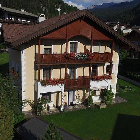 Apartments Vaiolet Santa Cristina Val Gardena Eksteriør bilde