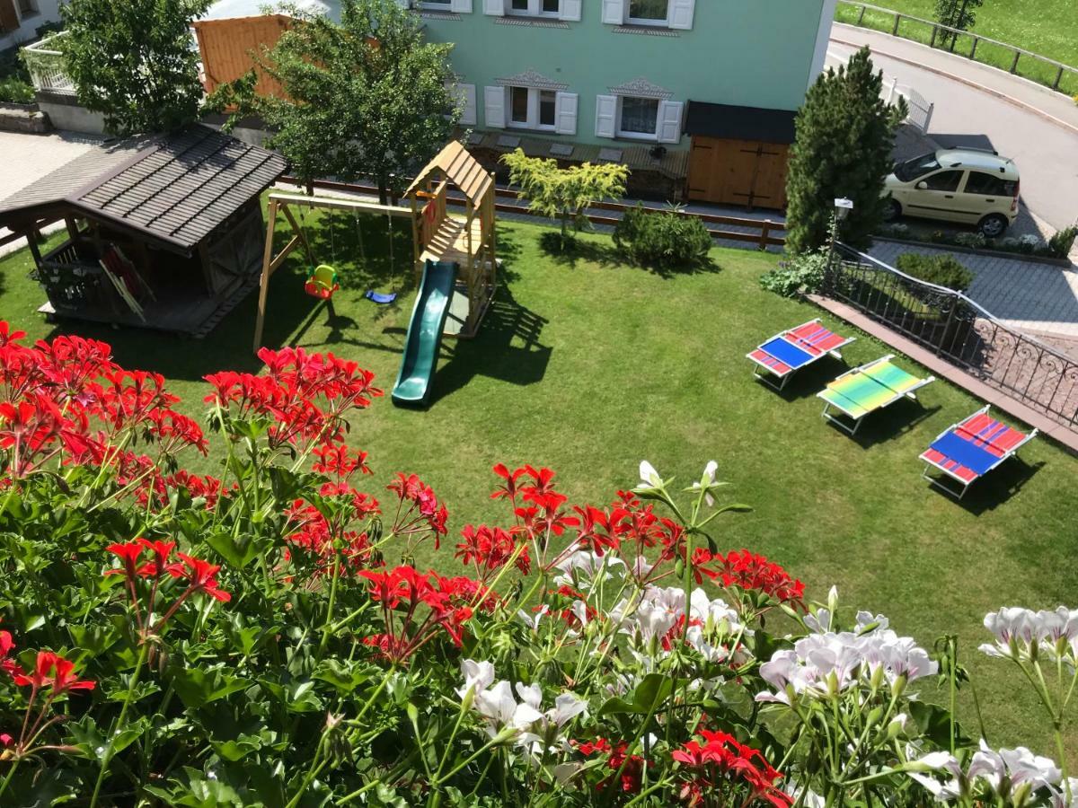Apartments Vaiolet Santa Cristina Val Gardena Eksteriør bilde